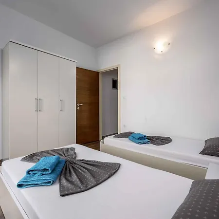 In Nova Vas - Porec - Istrien 42148 Appartement *