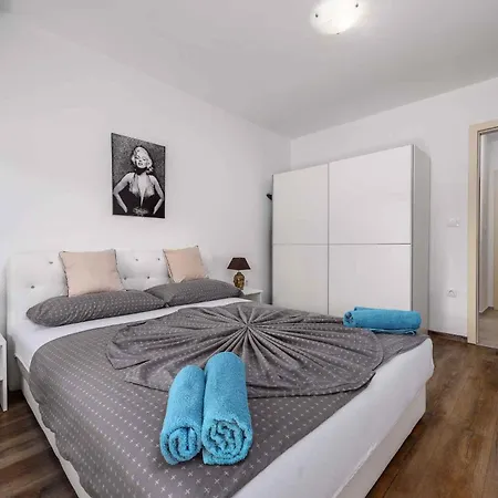 In Nova Vas - Porec - Istrien 42148 Apartmán Kukci