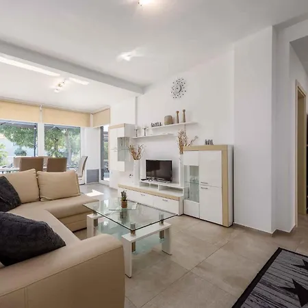 In Nova Vas - Porec - Istrien 42148 *