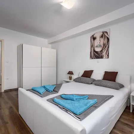 In Nova Vas - Porec - Istrien 42148 Apartmán *